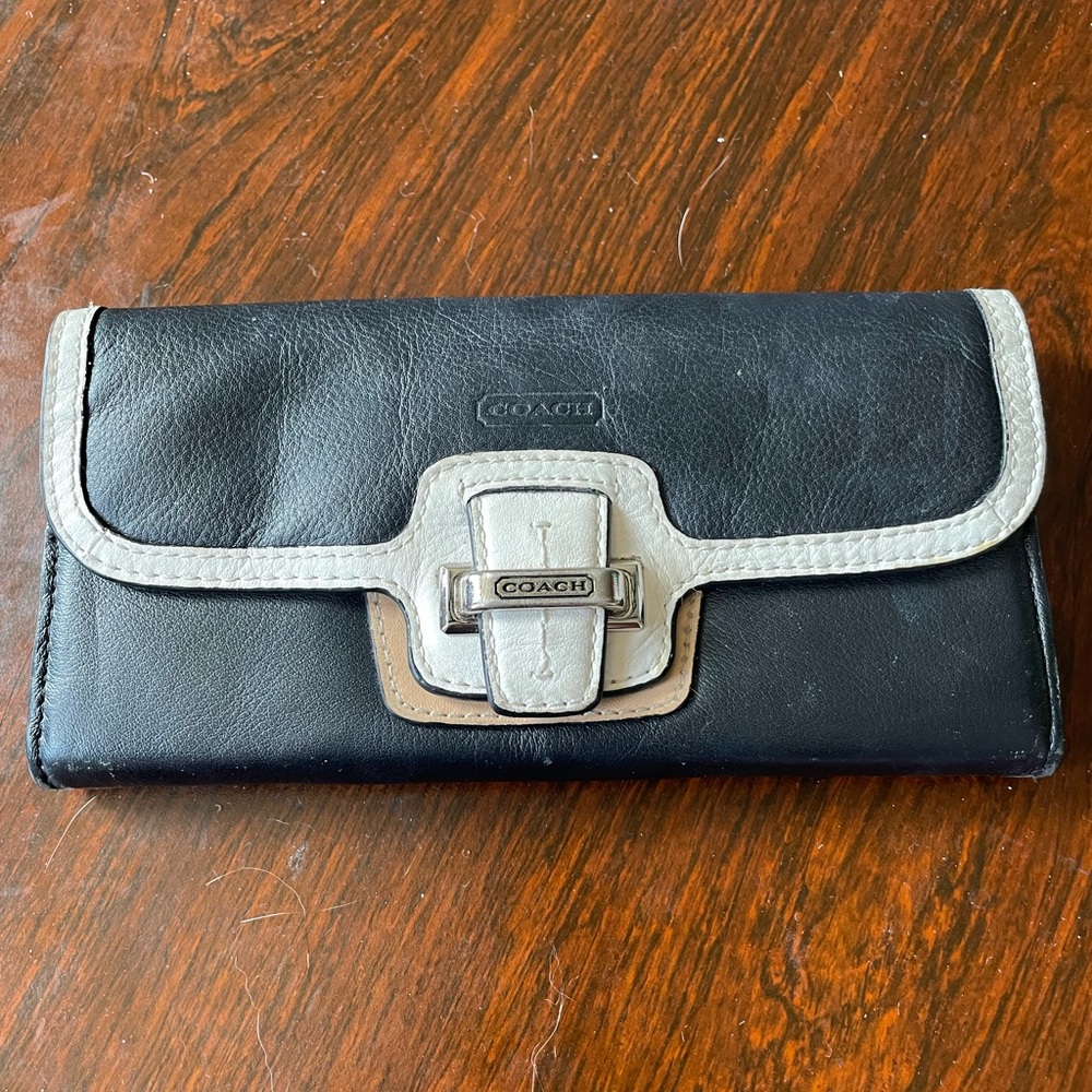 Coach Taylor Black White Leather Vintage Wallet